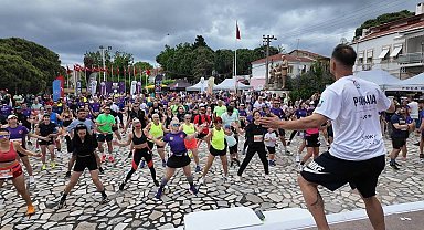 Foça'da maraton coşkusu