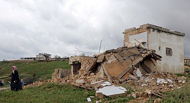 Gaziantep'teki fırtınada evi çöken 85 yaşındaki kadın: Silah sıktılar sandım, baktım evim yıkıldı