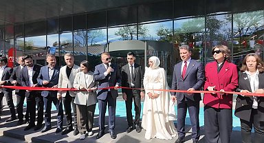 Hadımköy Nikah Sarayı açıldı; kurdeleyi gelin ve damat kesti