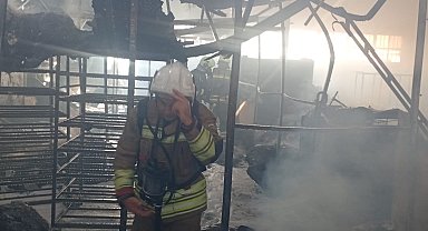 Hatay'da iş yerinde çıkan yangın söndürüldü