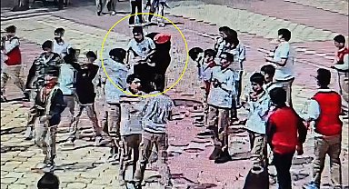 Heimlich manevrasıyla öğrencisinin hayatını kurtardı