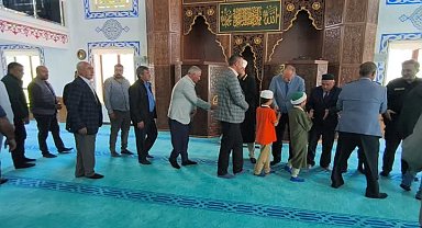 Husumetli iki aile camide bir araya geldi, dualarla barış sağlandı