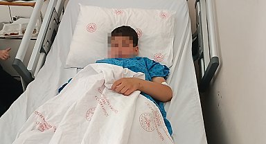 İlkokul öğrencisi, parkta tüfekle bacağından vuruldu