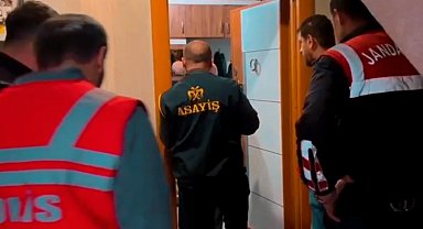 İnternette tuzağa düşürdükleri kişilere şantaj yapan şüphelilere operasyonda 11 tutuklama