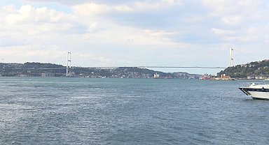 İstanbul Boğazı 'yat yarışı' nedeniyle transit gemi geçişlerine kapatıldı