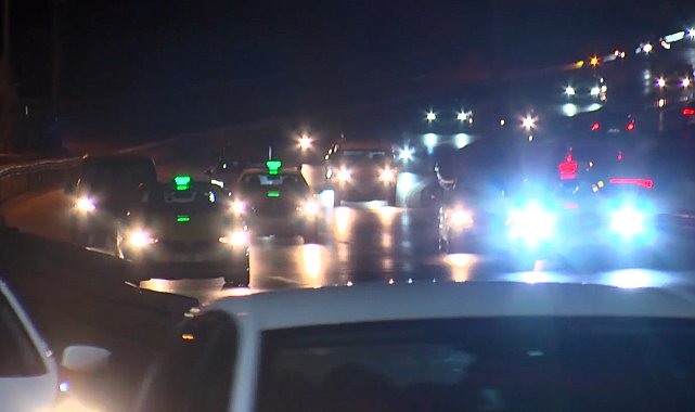 İstanbul'da bayram dönüşü köprülerde trafik yoğunluğu