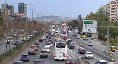 İstanbul'da haftanın ilk iş günü trafik yoğunluğu