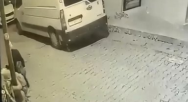 Kağıthane'de 8 yaşındaki çocuk sokakta elektrik akımına kapıldı: Ömrümüzden ömür gitti