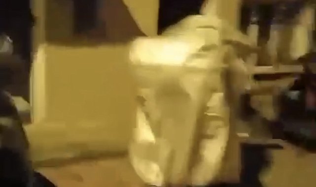 Kağıthane'de iş insanının kayınvalidesinin evine silahlı saldırıda yeni görüntüler; son anda kurtuldu