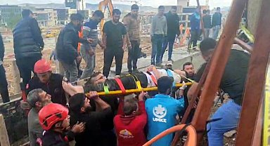 Kahramanmaraş'ta çöken yol ile duvar arasına sıkışan çocuk yaralandı