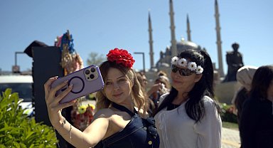 Kakava ateşi öncesi Edirne'ye akın ettiler