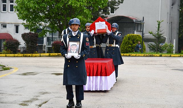 Kalp krizinden ölen üsteğmenin öğrencilere burs aradığına dair mesajları ortaya çıktı