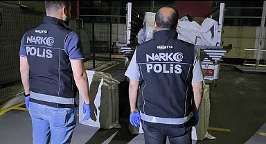 Kamyon kasasında 83 bin uyuşturucu hap ele geçirildi; 3 gözaltı