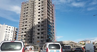 Kayseri'de inşaatta üzerine mermer düşen işçi öldü