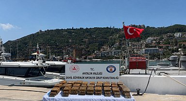 Kıyıya vuran paketten 40 kilo uyuşturucu çıktı