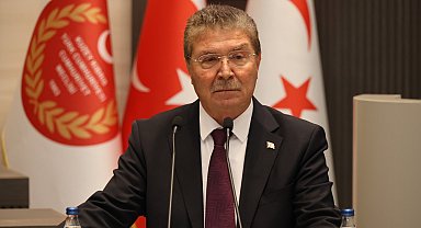 KKTC Başbakanı Üstel, GKRY lideri Hristodulidis'in açıklamalarını kınadı