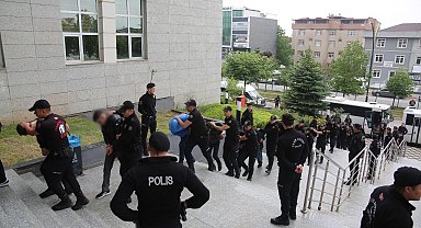 Kocaeli merkezli 23 ilde 'sahte araç kiralama' operasyonu; 35 tutuklama