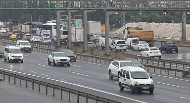 Kurban Bayramı tatili öncesi son iş gününde TEM'de trafik yoğunluğu