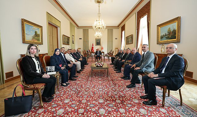 Kurtulmuş, Cezayir-Türkiye Parlamentolar Arası Dostluk Grubu Başkanı Guesri'yi kabul etti
