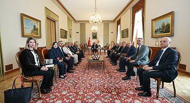 Kurtulmuş, Cezayir-Türkiye Parlamentolar Arası Dostluk Grubu Başkanı Guesri'yi kabul etti