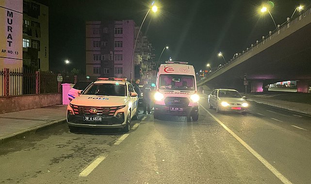 Kuzenler arasında bıçaklı kavga: 1 yaralı