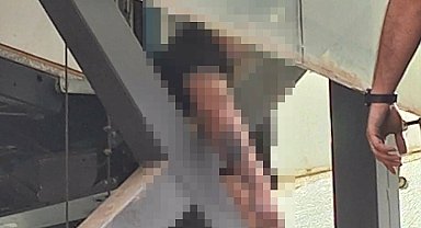 Manisa'da üst geçidin asansöründe sıkışarak can verdi
