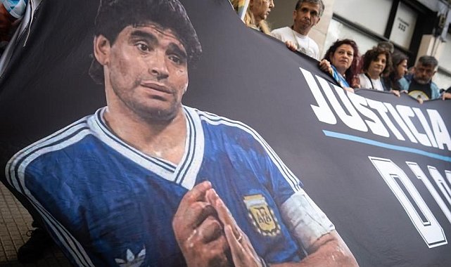 Maradona'nın ölümüne ilişkin yürütülen davada iki doktor hakim karşısına çıktı