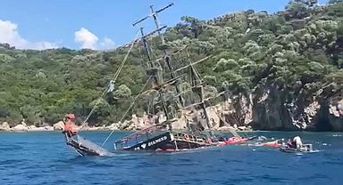 Marmaris'te tur teknesi battı, 110 yolcu tahliye edildi