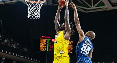 Mersin Spor- Anadolu Efes: 86-88