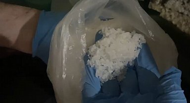 Mersin'de bir depoda 27 kilo uyuşturucu ele geçirildi; 2 tutuklama
