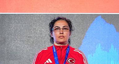 Milli para karateci Suna Saraçoğlu, Avrupa ikincisi oldu