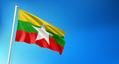 Myanmar'da kamyon devrildi: 16 ölü, 21 yaralı