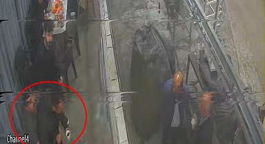 Nefes borusuna et kaçan kişiyi, Heimlich manevrasıyla kurtardı