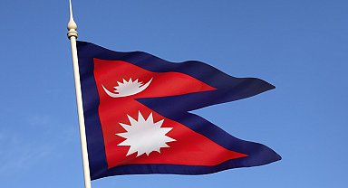 Nepal'de yolcu otobüsü şarampole yuvarlandı: 4 ölü, 26 yaralı
