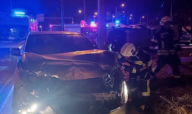 Otomobiller çarpıştı: 1 ölü, 5 yaralı