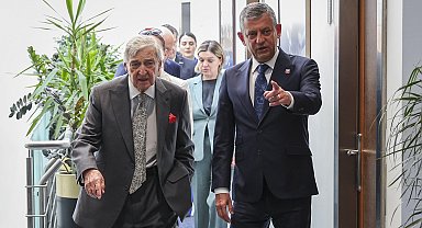 Özgür Özel, Rahmi Koç ve Ali Koç'u kabul etti