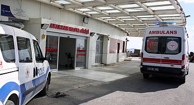Parkta kadınların bıçaklı kavgası; 1 ağır yaralı