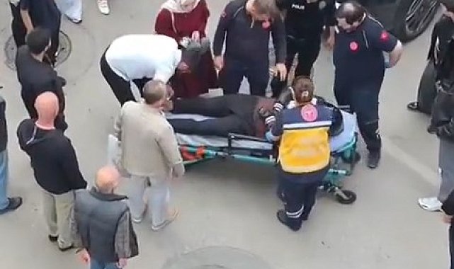 Pendik'te otomobile çarpan motosikletli yaralandı