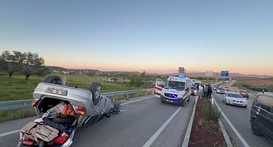 Piknikten dönen ailenin bulunduğu otomobil takla attı: 4'ü çocuk 7 yaralı