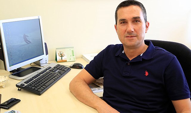 Profesör ile 3 kişi, zincirleme kazada hayatını kaybetti