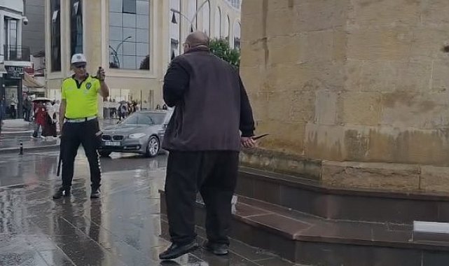 Saat Kulesi önünde bıçakla taşkınlık çıkaran şüpheli gözaltına alındı