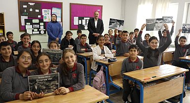 Şarkıcı İbrahim Erkal'a klipli anma