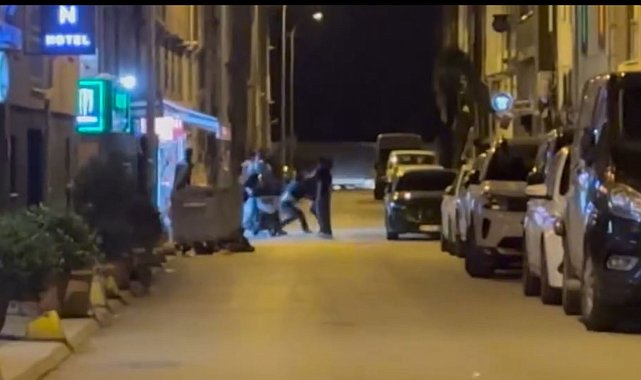 Sokaktaki kavgada 16 yaşında çocuk bıçakla yaralandı