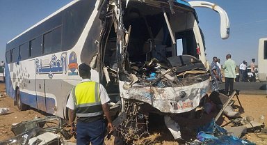 Sudan'da iki yolcu otobüsü çarpıştı: 14 ölü, 16 yaralı