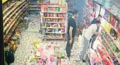 Sultangazi'de markete saldıran engelli bireyi annesi durduramadı