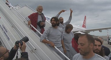 Sumud Filosu aktivistleri İstanbul'a geldi -2 Ek görüntü ve bilgiyle