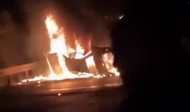 Takla atan otomobil, alev aldı: 2 ölü, 3 ağır yaralı