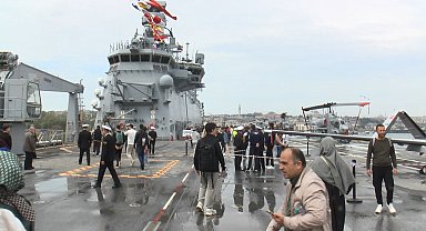 TCG Anadolu'ya ziyaretçi yoğunluğu