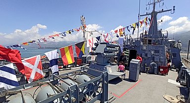 TCG Karpaz savaş gemisi ziyarete açıldı