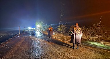 Tokat'ta sağanak ulaşımı aksattı